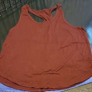 alphalete Women's Sleeveless Top in Rust